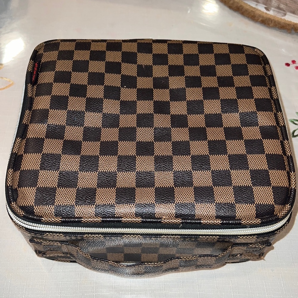 Makeup box